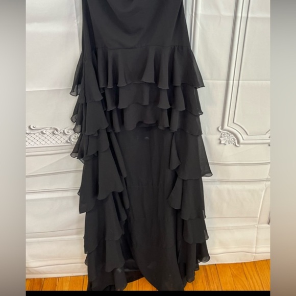 NWT ZARA VIRAL Halter Ruffled Maxi Dress SIZE XS
🚨FIRM PRICE NO DISCOUNT - Picture 9 of 15